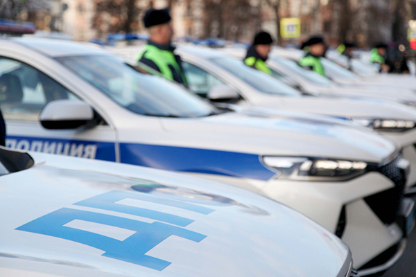 Сотрудникам полиции Тульской области вручают новые автомобили(2023)|Фото: пресс-служба УМВД по Тульской области
