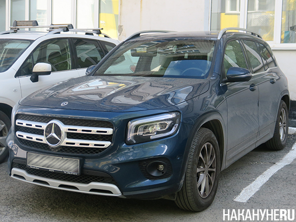 Автомобиль Mercedes(2024)|Фото: Накануне.RU Автомобиль Mercedes(2024)|Фото: Накануне.RU