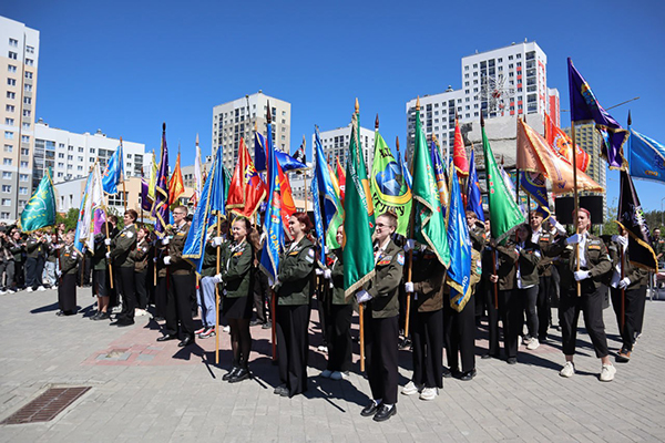 В Академическом районе Екатеринбурга студотряды получили путевки на целину(2024)|Фото: пресс-служба АО СЗ "РСГ-Академическое"