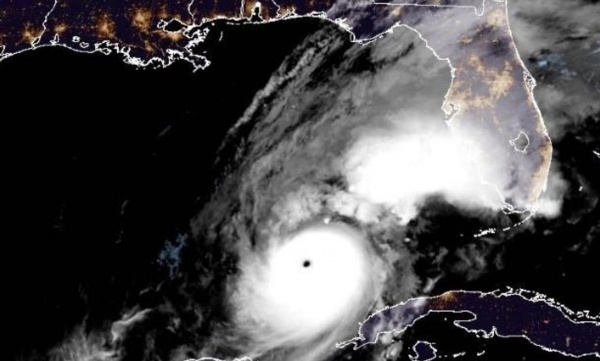 Ураган "Милтон"(2024)|Фото: CBS News / NOAA / National Hurricane Center