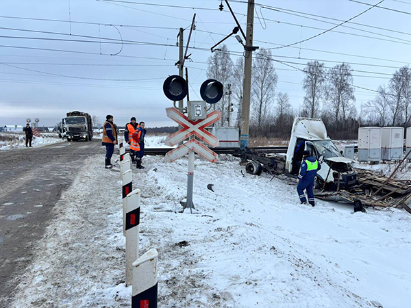 ДТП на железнодорожном переезде в Тугулымском районе(2024)|Фото: пресс-служба Госавтоинспекции Свердловской области