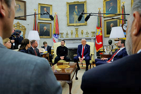 Встреча Дональда Трампа и Владимира Зеленского в Овальном кабинете в Белом доме, США(2025)|Фото: Reuters / Brian Snyder