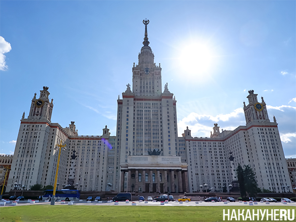 Главное здание МГУ в Москве(2025)|Фото: Накануне.RU