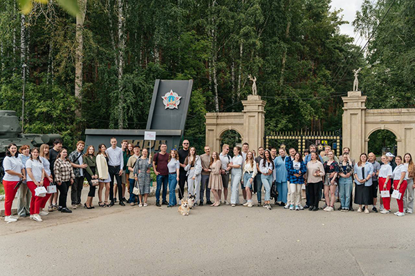   " "          (2025)|:      / .