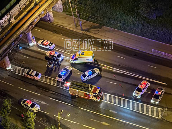 ДТП на Космонавтов после погони(2025)|Фото: t.me/zloy_ekb