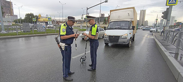   .  ,    30  (2025)|:        