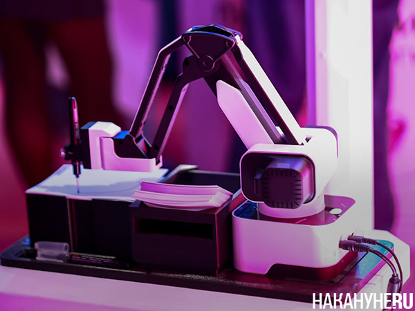 Международный чемпионат "Битва роботов" в выставочном центре "Екатеринбург-Экспо"(2025)|Фото: Накануне.RU Международный чемпионат "Битва роботов" в выставочном центре "Екатеринбург-Экспо"(2025)|Фото: Накануне.RU