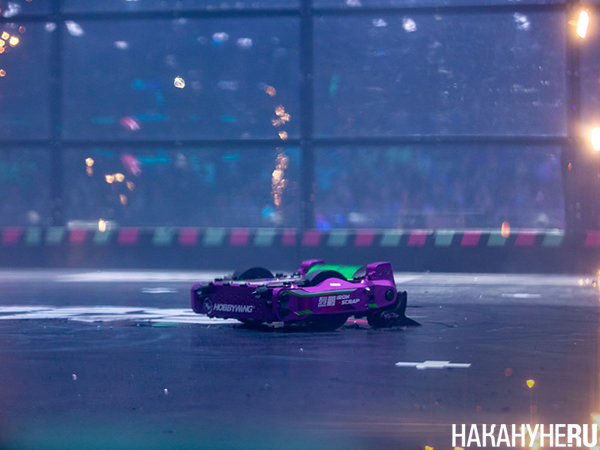 Международный чемпионат "Битва роботов" в выставочном центре "Екатеринбург-Экспо"(2025)|Фото: Накануне.RU Международный чемпионат "Битва роботов" в выставочном центре "Екатеринбург-Экспо"(2025)|Фото: Накануне.RU