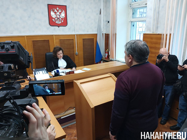 Бывший министр ЖКХ Николай Смирнов в суде(2025)|Фото: Накануне.RU Бывший министр ЖКХ Николай Смирнов в суде(2025)|Фото: Накануне.RU