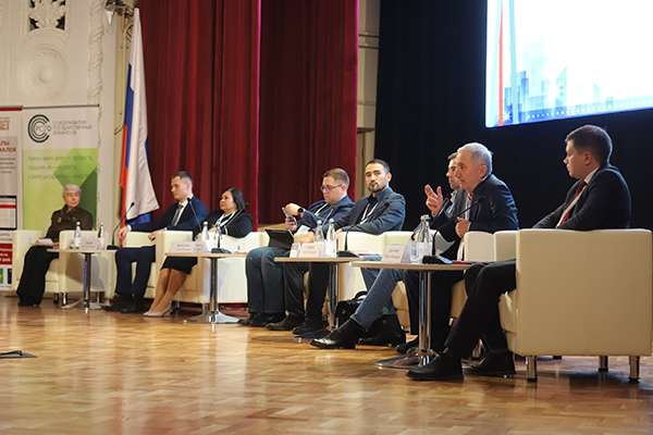         ,      (2025)|: vk.com/aatrubetskoy