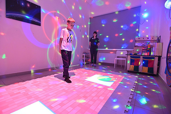   9 .   (2025)|:   " "