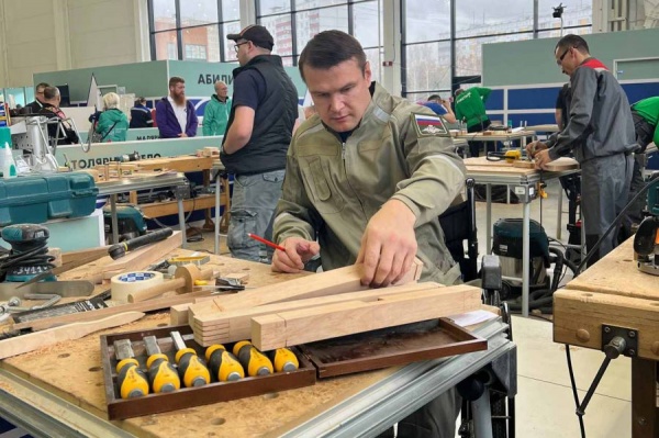 (2025)|:  &quot; &quot;