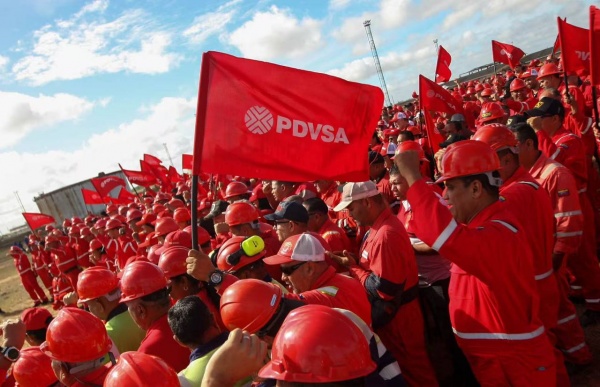 Работники PDVSA, государственной нефтегазовой компании Венесуэлы(2026)|Фото: Telegram-канал Делси Родригес / t.me/DrodriguezVen