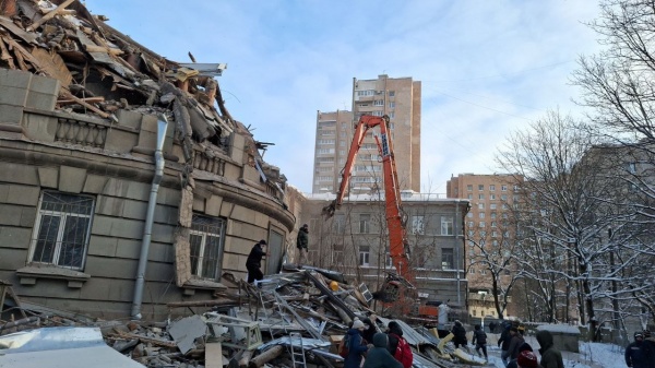 Снос здания ВНИИБ в Санкт-Петербурге.(2026)|Фото: t.me/sos_spb_snos