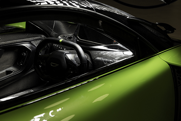 ������������ �������� Czinger 21C(2026)|����: ����� ��������