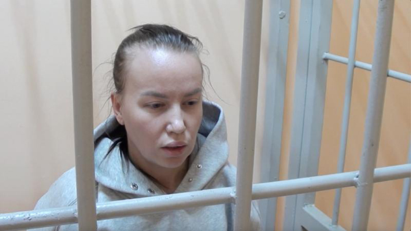 Подозреваемая в мошенничестве блогер-психолог-юрист-тибетский монах(2026)|Фото: УМВД по г. Екатеринбургу