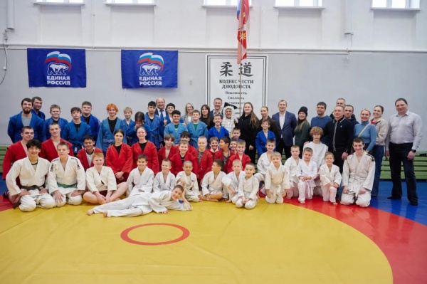 зал борьбы, борьба(2026)|Фото: пресс-служба проекта Выбор сильных Свердловской области