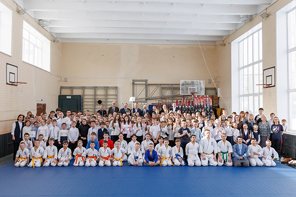 Открытие зала для занятий самбо и дзюдо школы №1 Кировграда(2026)|Фото: пресс-служба проекта "Выбор сильных"