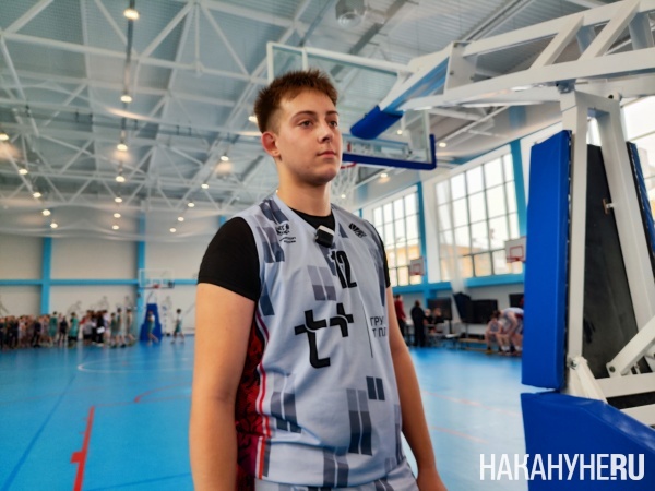 Капитан ШБК Цементник Семен Саляхов на КЭС-БАСКЕТ 2025-26 в Екатеринбурге(2026)|Фото: Накануне.RU Капитан ШБК Цементник Семен Саляхов на КЭС-БАСКЕТ 2025-26 в Екатеринбурге(2026)|Фото: Накануне.RU