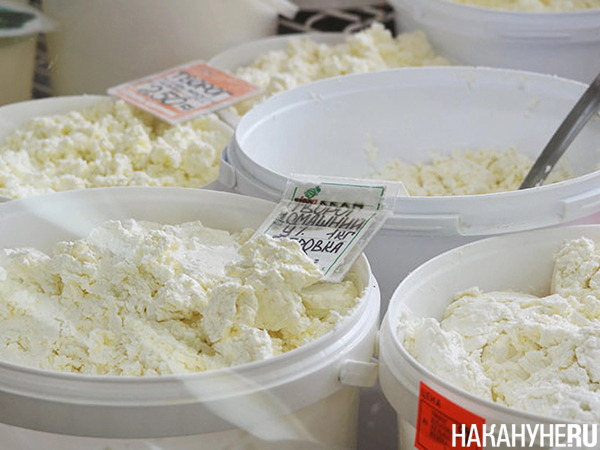 Творог домашний на рынке(2014)|Фото: Накануне.RU