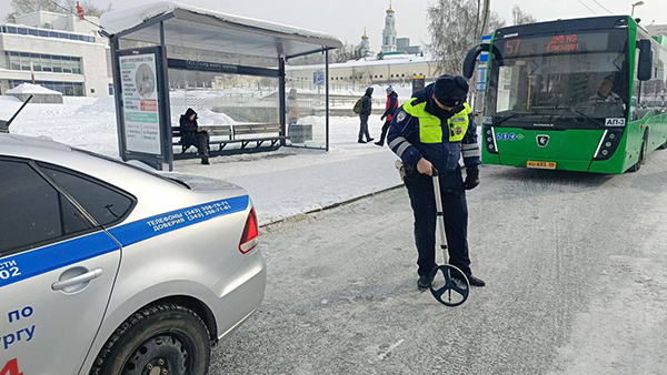 ДТП с участием двух пассажирских автобусов на ул. Карла Либкнехта в Екатеринбурге(2026)|Фото: Управле­ние Госавтоинспекции ГУ МВД России по Св­ердловской области