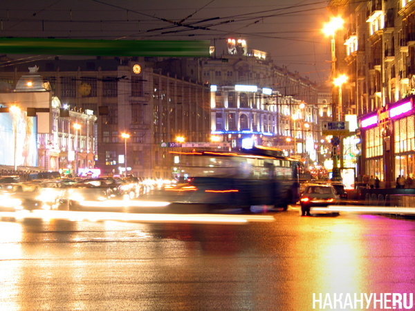 Улица Тверская в Москве(2003)|Фото: Накануне.RU Улица Тверская в Москве(2003)|Фото: Накануне.RU