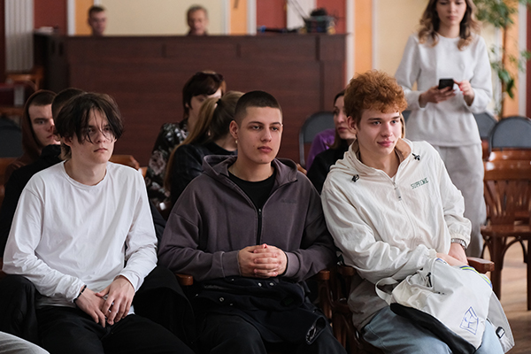 Заседание молодёжного парламента при Астраханской областной думе(2026)|Фото: astroblduma.ru