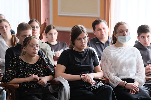 Заседание молодёжного парламента при Астраханской областной думе(2026)|Фото: astroblduma.ru