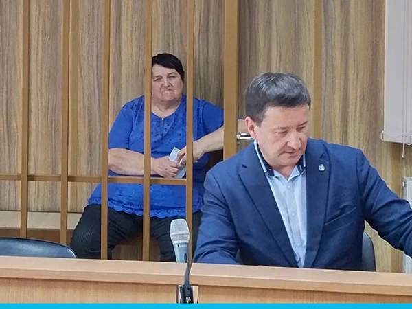 Татьяна М., обвиняемая в поджоге здания Военного комиссариата по Ленинскому и Восточному АО города Тюмени(2026)|Фото: объединенная пресс-служба судебной системы Тюменской области