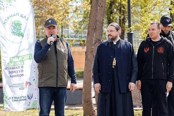 Акция "Сад Памяти" в парке Зеленая роща в Екатеринбурге(2026)|Фото: Алексей Варзегов