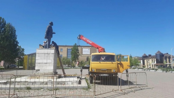 Демонтаж памятника Ленину в Верещагино(2026)|Фото: veradmgo.ru