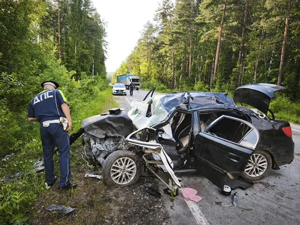Смертельное ДТП на 7 км автодороги подъезд к станции Аять в Невьянском районе(2026)|Фото: Управле­ние Госавтоинспекции ГУ МВД России по Св­ердловской области