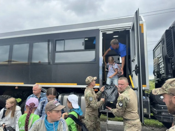 Эвакуация людей в зоне паводка в Ирбитском муниципальном округе(2026)|Фото: Александр Маргачёв