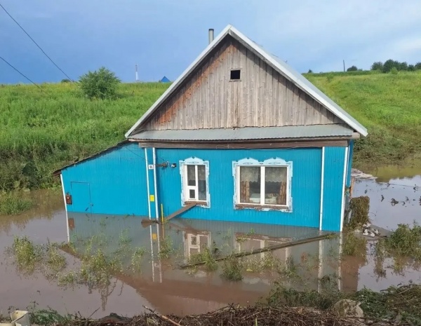 Паводок в селе Богородск Пермского края(2026)|Фото: vk.com/poezzhaevgv
