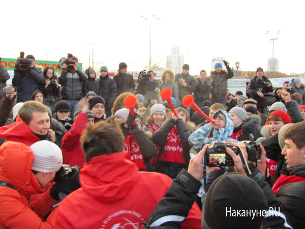 шествие екатеринбург плотинка 05.03.2012 | Фото:  Накануне.RU