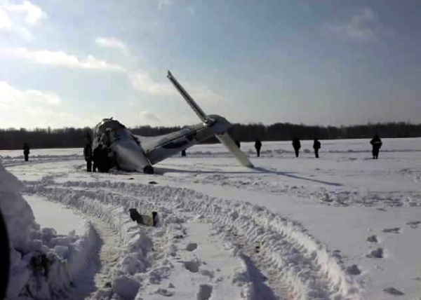 самолет атр-72, тюмень, 2.04.12 | Фото: sledcom.ru