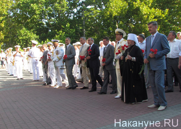 день ВМФ Севастополь Крым мемориал 35 батарея Холманских Неверов | Фото: Накануне.RU