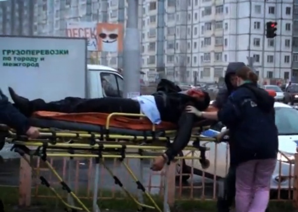 сургут, чиновники, расстрел, скорая, носилки, раненый | Фото: surgut-today.ru