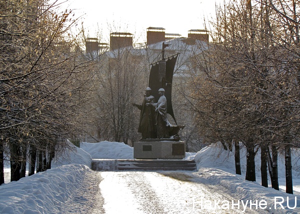 екатеринбург 100е памятник петру и февронье | Фото: Накануне.ru