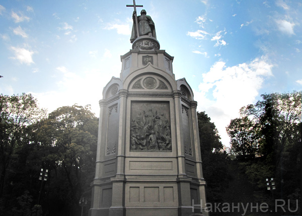памятник Владимиру, Киев | Фото: Накануне.RU