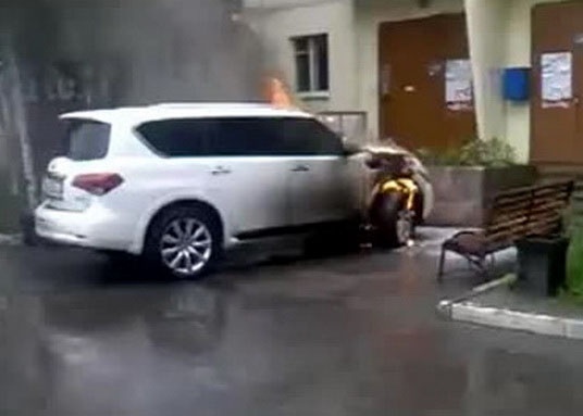поджог, автомобиль|Фото: очевидцы