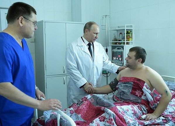 Путин, больница, Волгоград | Фото: пресс-служба Кремля