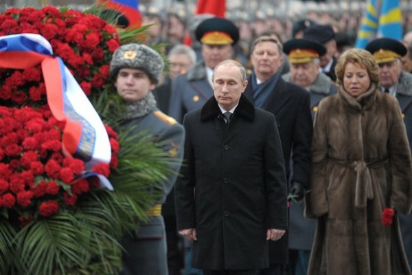 путин, 23 февраля, венок | Фото: kremlin.ru