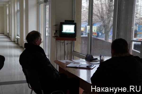 охрана, телевизор, Янукович|Фото:Накануне.RU