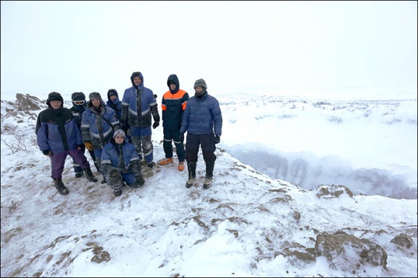 ученые кратер Ямал|Фото: Владимир Пушкарев / Русский центр освоения Арктики