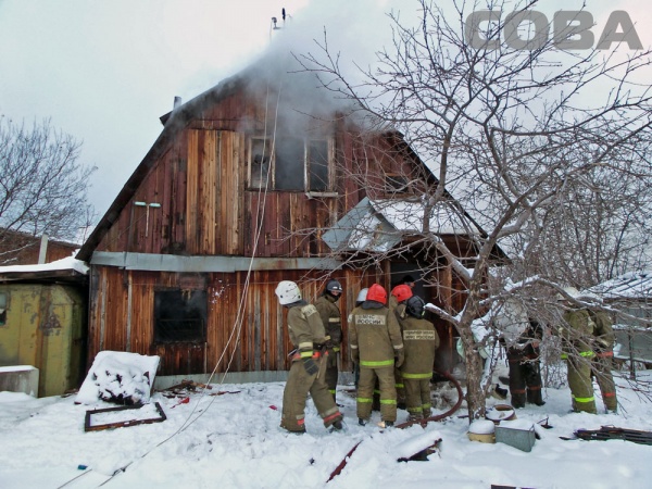 Вагонник, пожар, дом, пожарные|Фото: Служба спасения "СОВА"