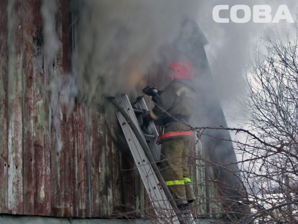 Вагонник, пожар, дом, пожарные|Фото: Служба спасения "СОВА"