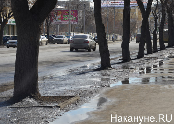 Екатеринбург, весна, грязь, улицы|Фото: Накануне.RU