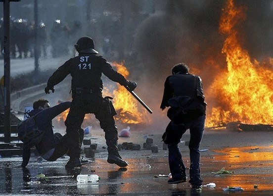 беспорядки, ЕЦБ, протест, митинг, Франкфурт, Германия|Фото: rg.ru/