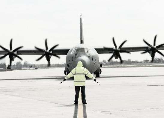 Военно-транспортный самолет США, Львов|Фото: